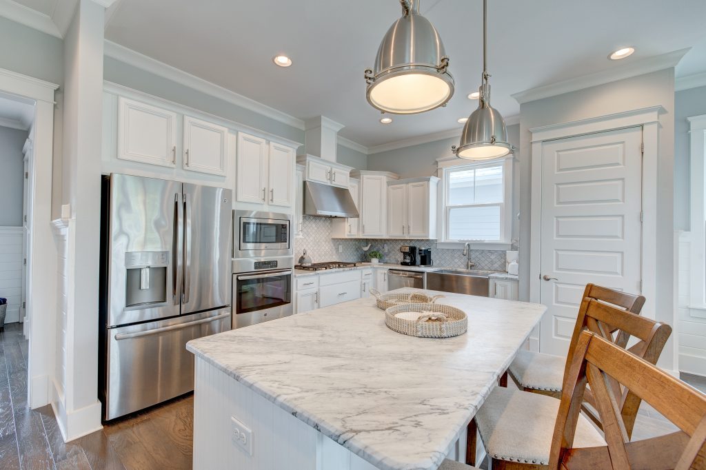 30A Vacation Home Kitchen